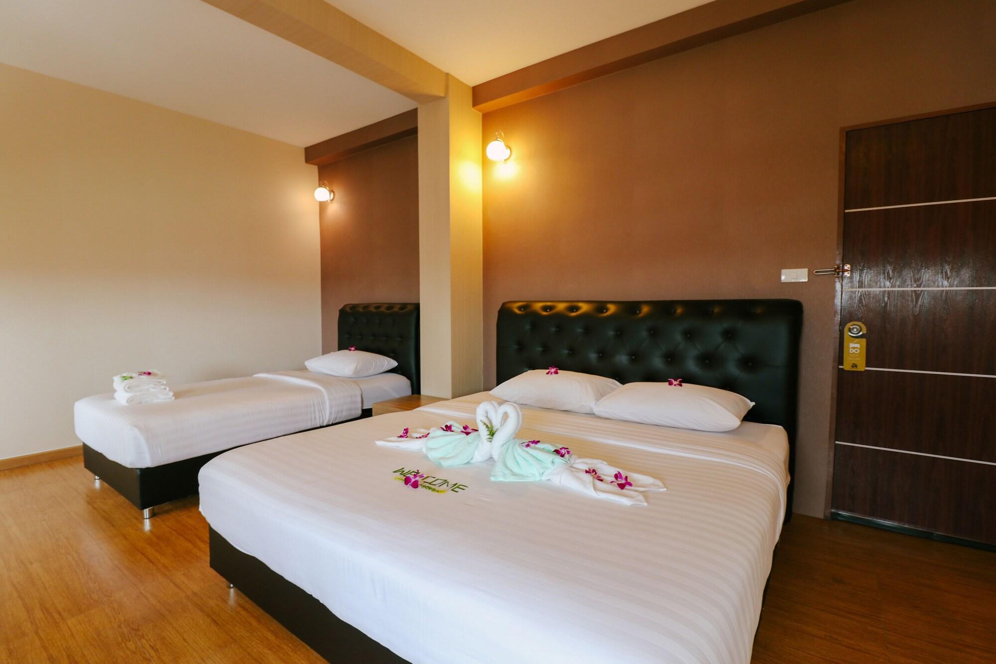 Triple Trees Hotel Pathum Thani Exterior foto