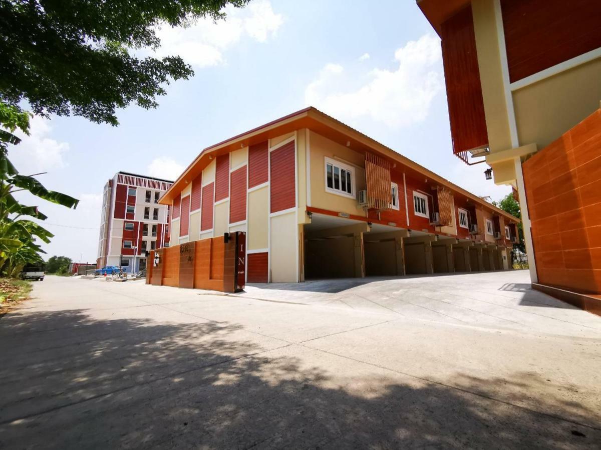 Triple Trees Hotel Pathum Thani Exterior foto